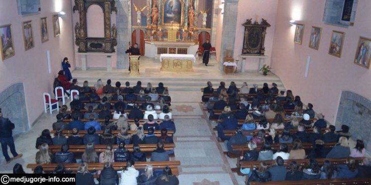 TRIBINA HUMAC: "Zašto je muško - ženska komunikacija tako teška"