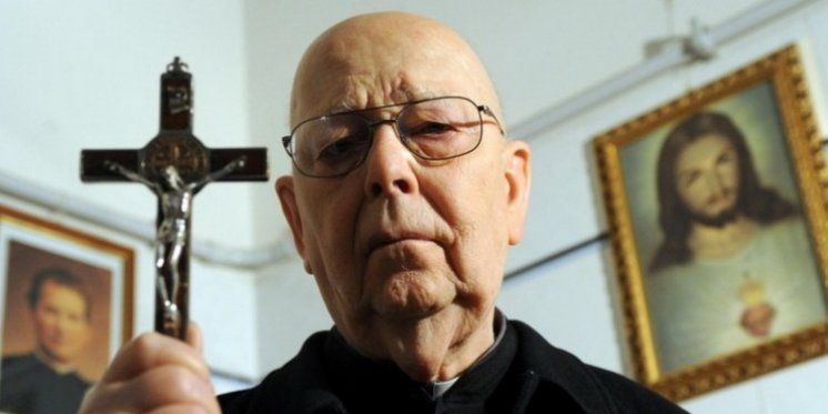 Otac Gabriele Amorth rekao je  da je islamska država (ISIS) "Sotona".