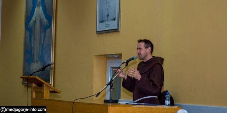Svjedočanstvo fra Damira Pavića o Međugorju: &bdquo;Poruka Međugorja je poruka mira&rdquo;