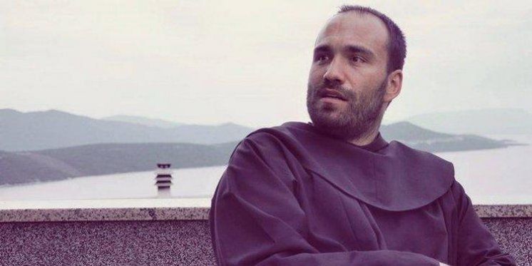 Tribine Humac: &bdquo;Poznata nepoznanica - sveta misa&ldquo;