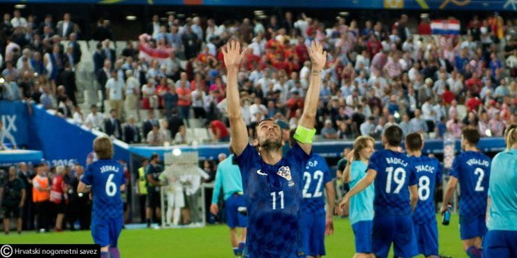 DIRLJIVA PRIČA O SUZAMA DARIJA SRNE 'Zajednički ćemo ispuniti želju našeg pokojnog oca'