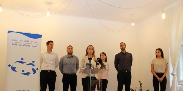 Mladi političarima &ndash; želimo posao i obitelj u Domovini!