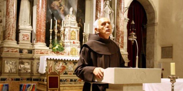 'Sa zapada dolaze pošasti. Učeni muškarci i žene ne razumiju da život počinje od začeća i svoju tamu pokušavaju navući i na nas'