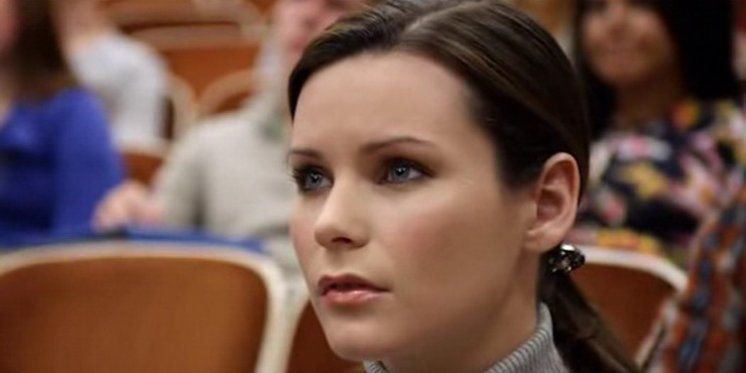 Profesor je pokušao &lsquo;ubiti&rsquo; vjeru svoje studentice! Evo što se dogodilo!