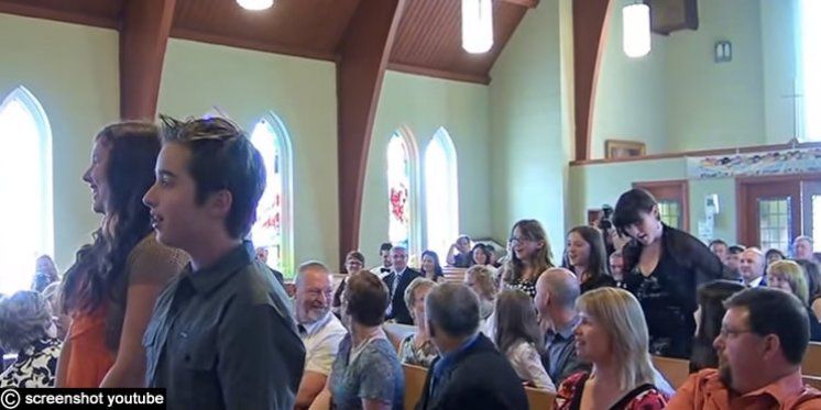 Dječak je prekinuo vjenčanje&hellip;Ono što je zatim uradio ostavlja bez riječi