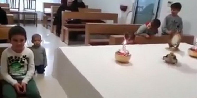 (VIDEO) Ovaj dječak će vam pokazati što znači - 'Ako ne postanete kao djeca, nećete  ući u kraljevstvo nebesko' 