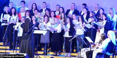 Veliki župni zbor &bdquo;Kraljica mira&ldquo; u pripremi za proslavu 36. godišnjice Gospinih ukazanja u Međugorju