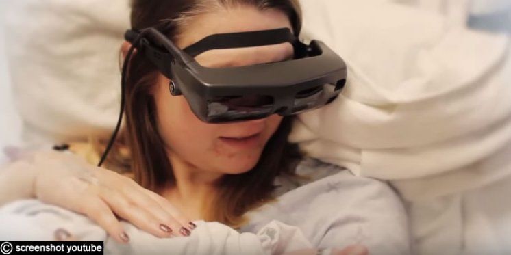 "O MOJ BOŽE! POGLEDAJ TE PRSTIĆE" Ovo je trenutak kada je slijepa majka po prvi put ugledala svoju bebu