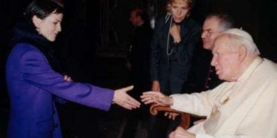 Dolores O'Riordan biskup nazvao 'ženom duha i hrabrosti', često je isticala da je za njezinu glazbu važna katolička vjera