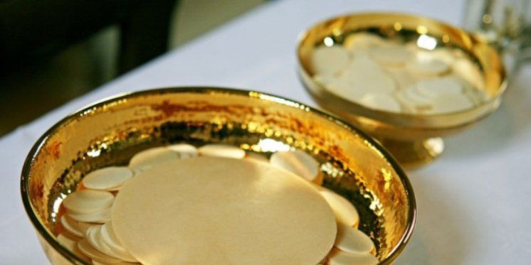 Talijanski svećenik ispod ruševina crkve otkrio &bdquo;čudesne&ldquo; hostije očuvane nakon potresa