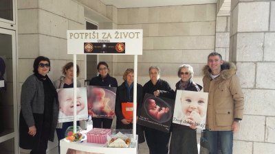 Završila korizmena kampanja Inicijative &bdquo;40 dana za život&ldquo;: spašeno najmanje troje nerođene djece!