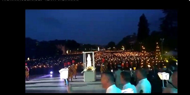 VELIČANSTVENO! Klapa HRM-a 'Sveti Juraj' u Lourdesu pjevala Gospi na hrvatskom