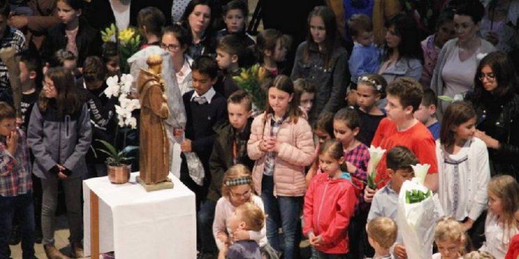 Hrvati u M&uuml;nchenu svečano proslavili blagdan sv. Ante