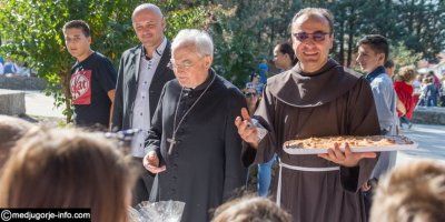 Održana akcija &bdquo;DANI KRUHA &ndash; DANI ZAHVALNOSTI ZA PLODOVE ZEMLJE&ldquo; O.Š. BIJAKOVIĆI