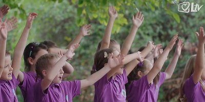 [SPOT] Nebeske iskrice i njihove obitelji ispjevale ''Molitvu za obitelj''