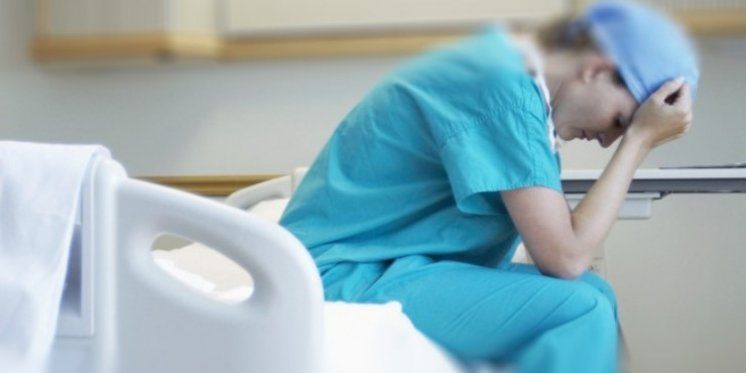 Dirljiva objava medicinske sestre: 'Sudite mi, a znate li koliko puta sam na rukama imala mrtvu djecu?'