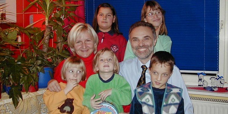 'Udomili smo desetero i posvojili šestero djece, a nemamo problem sa začećem'