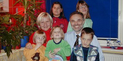 'Udomili smo desetero i posvojili šestero djece, a nemamo problem sa začećem'