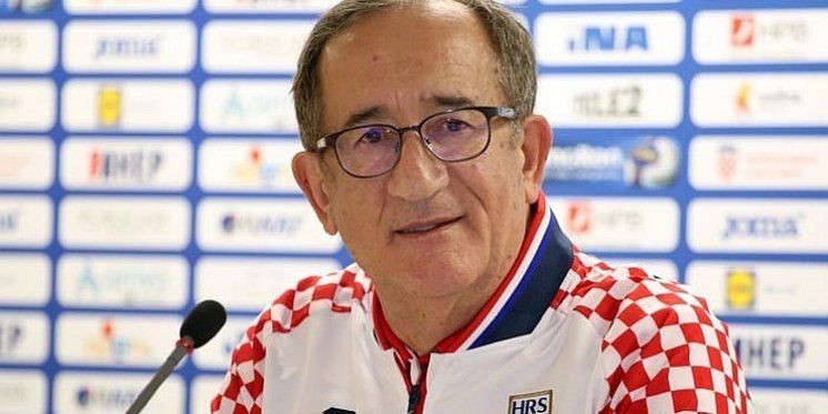 ČERVAR ODRŽAO ZAPANJUJUĆI GOVOR NAKON SENZACIJE: &lsquo;Znate li što se nama događa izvan terena&rsquo;?