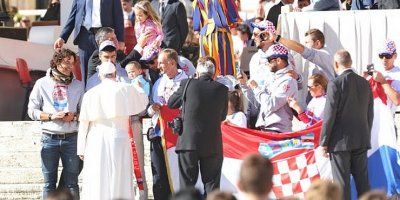 "Za Rim spremni! Papi vjerni!" Video-čestitka hrvatskih biciklista papi Franji