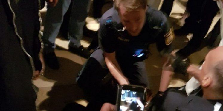 (VIDEO) SPRIJEČEN NAPAD U CRKVI PUNOJ HRVATA U M&Uuml;NCHENU: Hrvatski vjernici svladali Afrikanca i predali ga antiterorističkoj jedinici