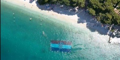 OBORILI GUINNESSOV REKOD Najveća zastava na morskom dnu povodom Dana državnosti