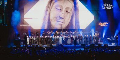 [VIDEO] Redovnički Band Aid &ndash; Došli smo ti Majko draga &ndash; Progledaj srcem, Arena 2019.