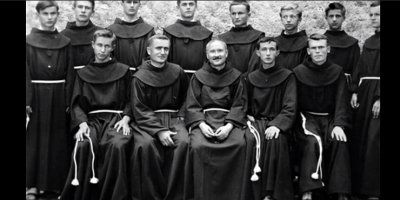 (VIDEO) Poslušajte pjesmu 'Žrtva fratara' posvećenu pobijenim hercegovačkim franjevcima  