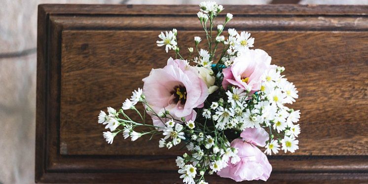 Hrvatski svećenik oštro komentirao sprovodne običaje: "To nije kršćansko"