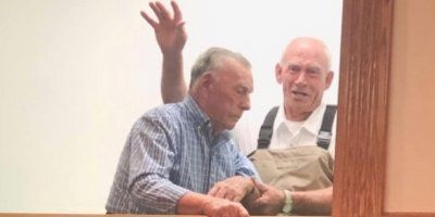 Nikad nije kasno: kršten 91-godišnji 'šukundjed'!