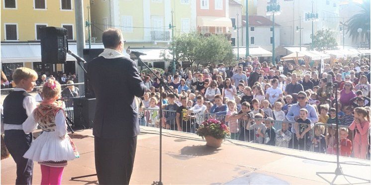 BRAVO LOŠINJ! "Dan kruha" proslavljen na glavnom gradskom trgu