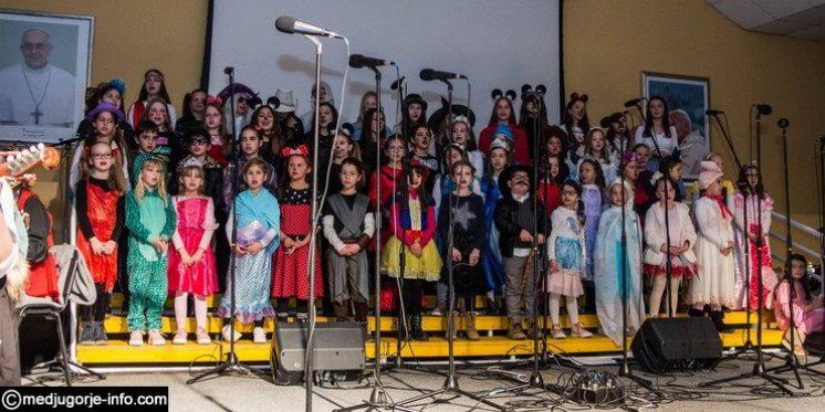 Održan humanitarni koncert &bdquo;MASKE SU PALE&ldquo;