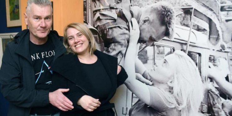 Najljepša ljubavna fotografija iz rata: 'Ljubav je pobijedila sve!'