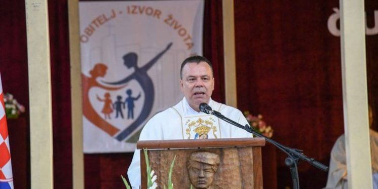 PREPORUKA VJERNICIMA FRA PETRA KLAPEŽA IZ HKŽ M&Uuml;NCHEN: Ove trenutke našega života shvatimo kao &bdquo;vlastitu pustinju&ldquo;, prigodu za vlastito obraćenje