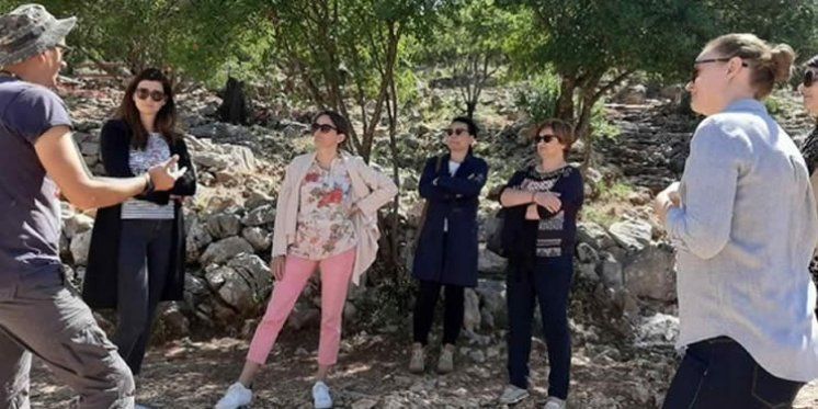 Članovi Upravnog odbora "Društva vodiča za hodočasnike u župi Međugorje" kod Plavog križa molili za sve hodočasnike.