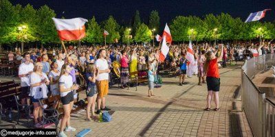 NISU MOGLI BEZ MLADIFESTA &ndash; prisutni i hodočasnici iz stranih zemalja