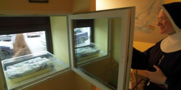 Djevojčica Zuzia je već 18. dijete koje je spašeno kod "Prozora života" poljskih časnih sestara