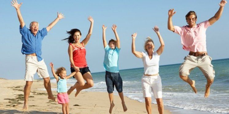 Osma obiteljska zapovijed &ndash; Obitelj neka ostane obitelj i kada djeca steknu svoje obitelji!