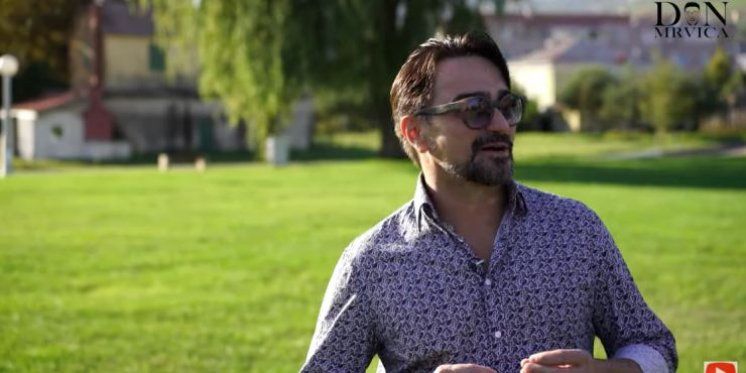 Popularni splitski pjevač posvjedočio vjeru: 'Bog nam je na prvom mjestu'