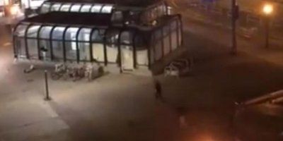 Proglašeni &bdquo;herojima&ldquo; nakon što su pomogli ženi i policajcu u Beču