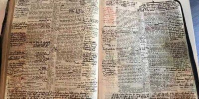 'Biblija koja je u raspadu obično pripada nekome tko nije' &ndash; pogledajte njihove Biblije!