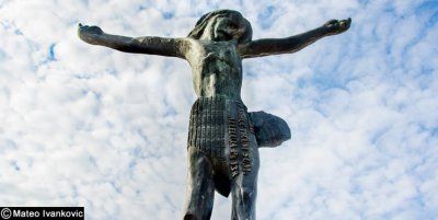 Slaviti ću Tebe Isuse i Majku Tvoju!!!