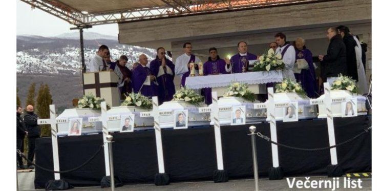 Dirljiva propovijed biskupa Palića na misi zadušnici za šestero mladih iz Rakitna: "Naš Božić postao je zapravo Veliki petak"