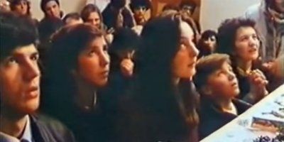 Pogledajte rijedak video Gospinog ukazanja u međugorskoj crkvi iz 1984.godine a posebno reakciju vidioca kad Gospa odlazi