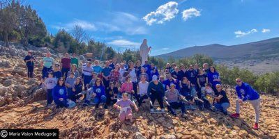Djeca iz udruge &bdquo;SUSRET&ldquo; na Brdu Ukazanja: "Došli smo zahvaliti se Gospi"