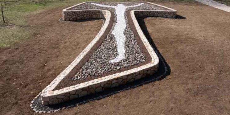 Blagoslov kamenog &bdquo;tau&ldquo;