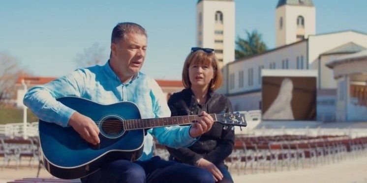 Čapljinac Ivica Radić objavio prvu autorsku pjesmu "Jer ti si ljubav"