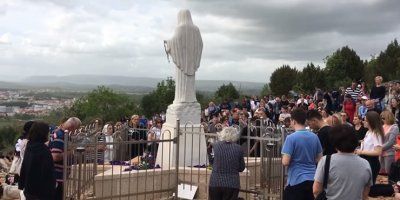 Prvi dan VELIKE ZAVJETNE DEVETNICE &bdquo;KRALJICI MIRA&ldquo; u organizaciji udruge &bdquo;Zavjet Gospi&ldquo; iz Čitluka