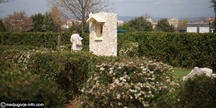 JUTARNJA PORUKA ZA TEBE: ON je uz tebe kad nikoga nema...