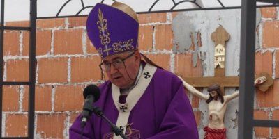 KARDINAL PULJIĆ Osvjedočili smo se da za vrijeme komunizma nije smjelo govoriti istinu. I sada nakon ovoga rata oni koji su, tobože, jači, imaju pravo na istinu, a vi, &bdquo;mali&ldquo;, šutite